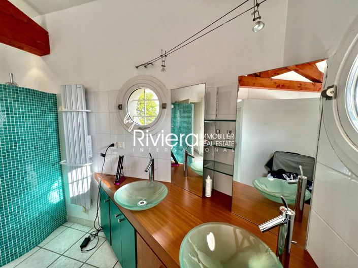 Image No.31-5 Bed House for sale