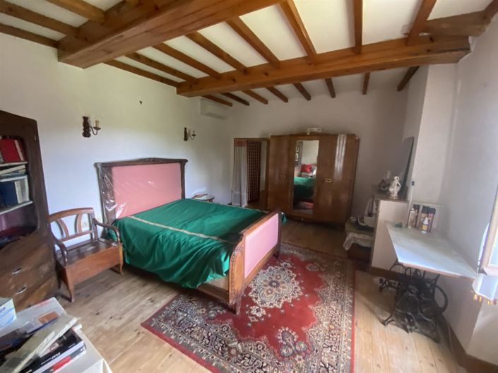 Image No.10-3 Bed House for sale