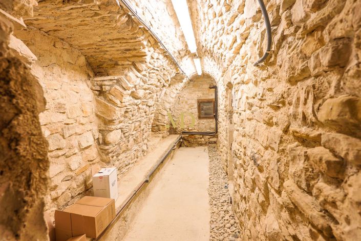 Image No.27-5 Bed House for sale