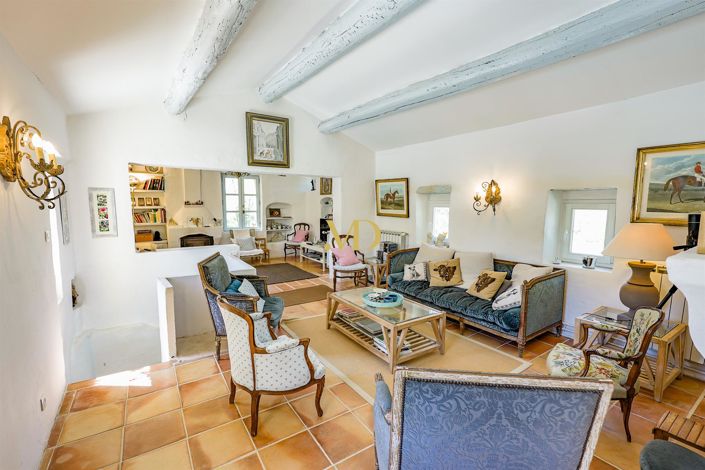 Image No.31-5 Bed House for sale