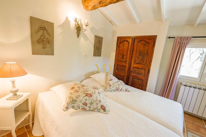 Image No.39-5 Bed House for sale