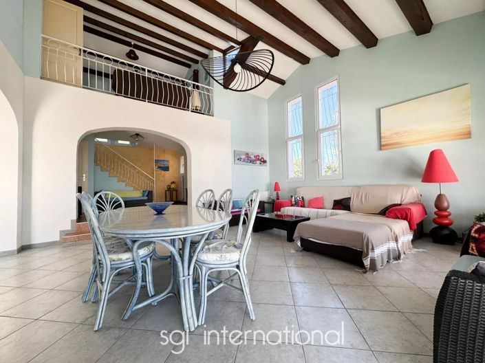 Image No.6-3 Bed House for sale