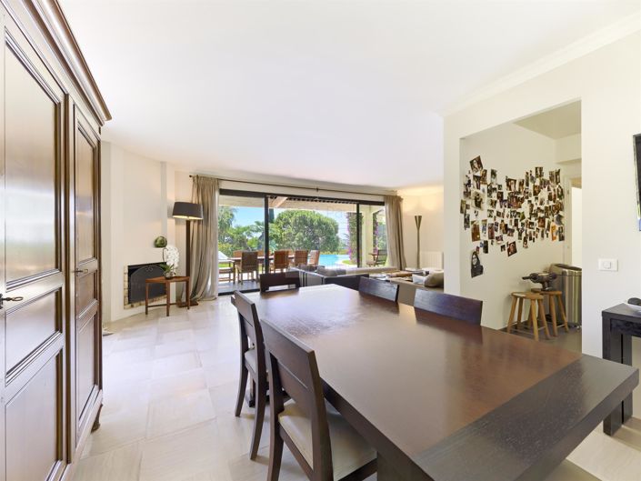 Image No.22-4 Bed House for sale