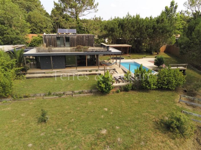 Image No.4-5 Bed House for sale