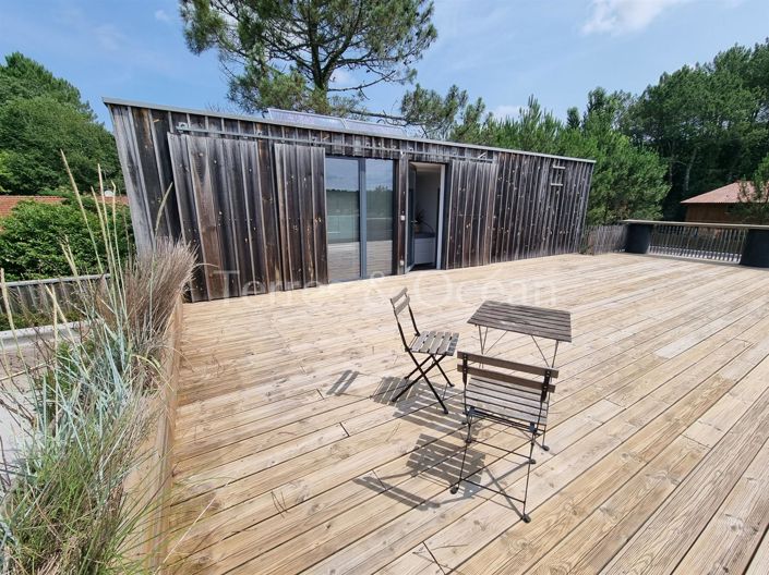 Image No.8-5 Bed House for sale