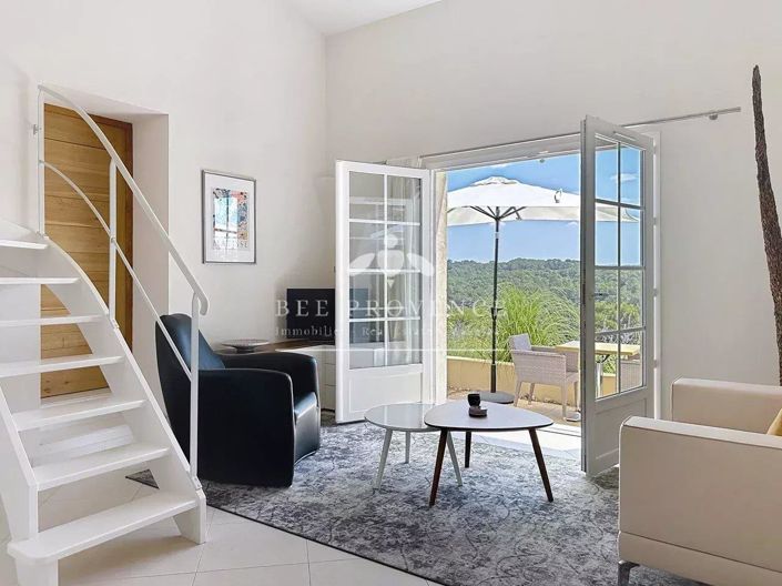 Image No.22-5 Bed House for sale