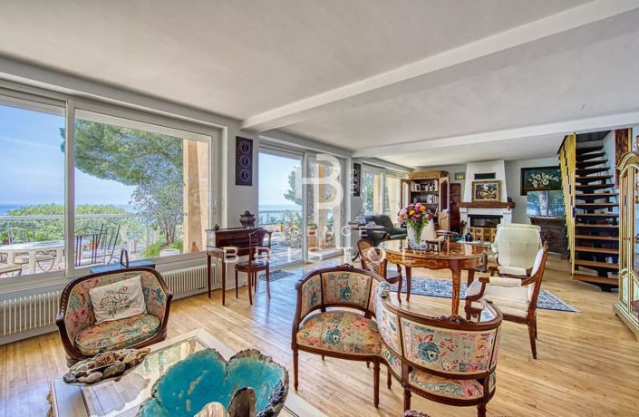 Image No.7-4 Bed House for sale