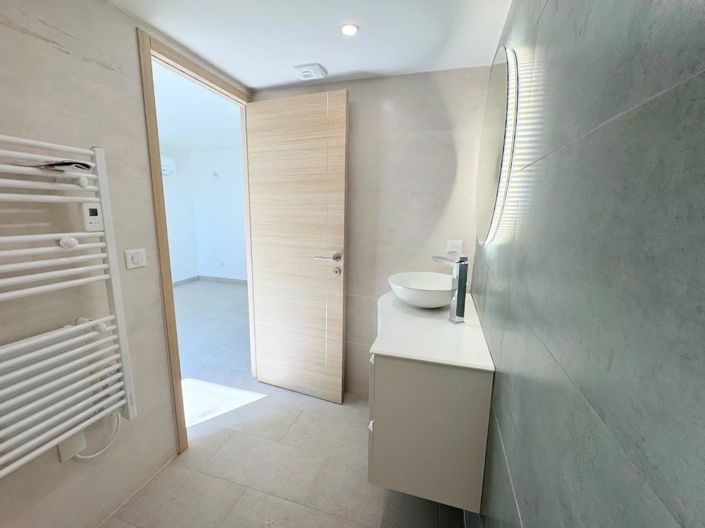 Image No.13-3 Bed Apartment for sale