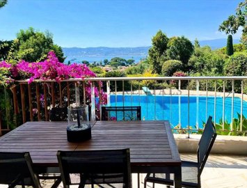 4 Bed Apartment for sale