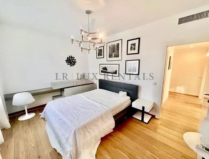 Image No.6-4 Bed Apartment for sale