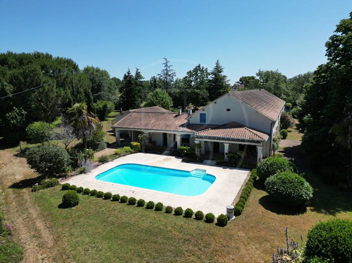 Image No.1-3 Bed House for sale