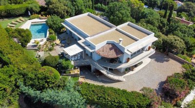 1 - La Croix-Valmer, House
