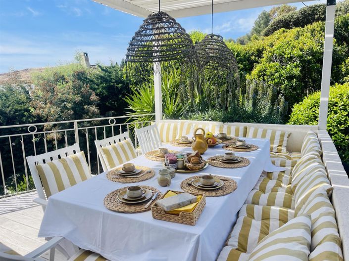 Image No.4-5 Bed House for sale