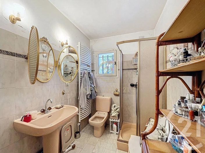 Image No.11-4 Bed House for sale