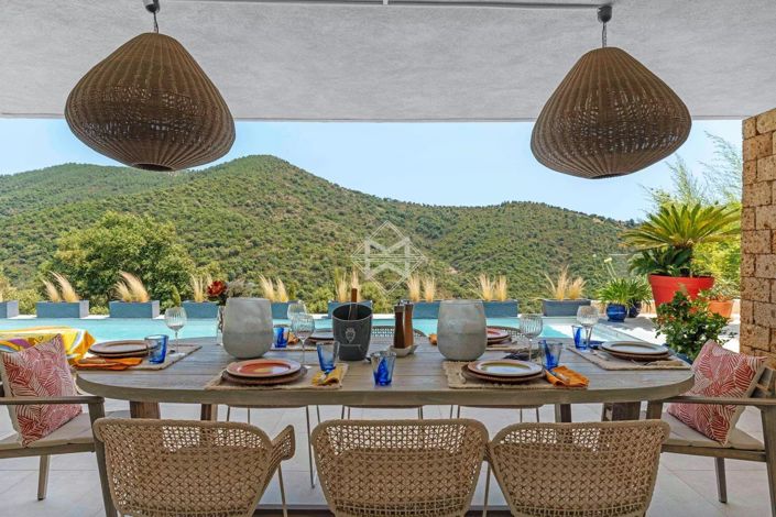 Image No.5-4 Bed House for sale