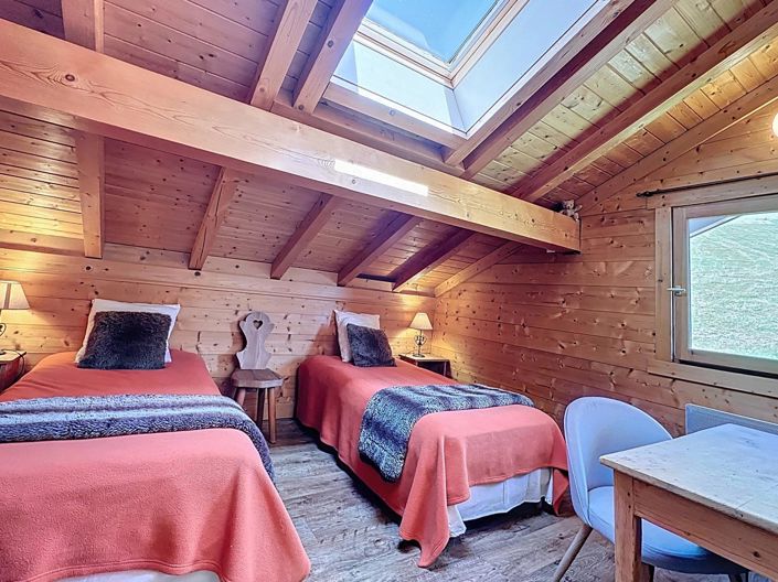 Image No.15-5 Bed House for sale