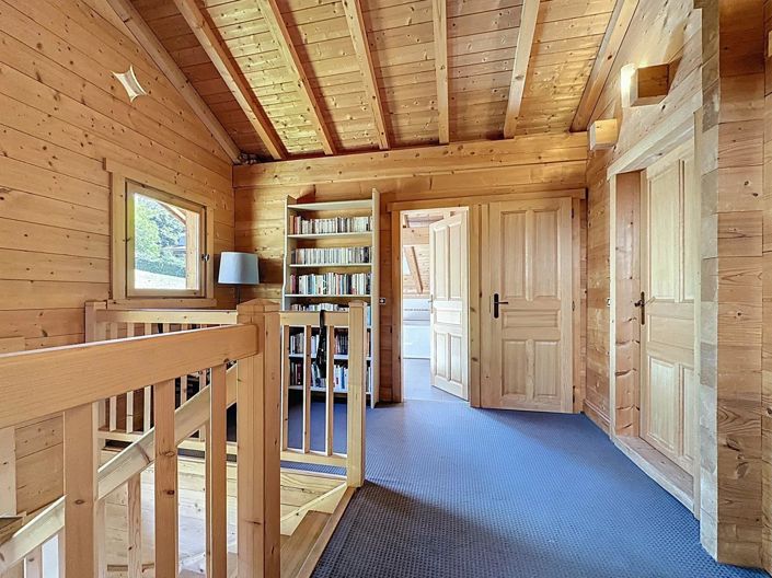 Image No.19-5 Bed House for sale