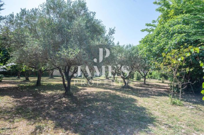 Image No.3-5 Bed House for sale