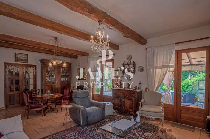 Image No.4-5 Bed House for sale