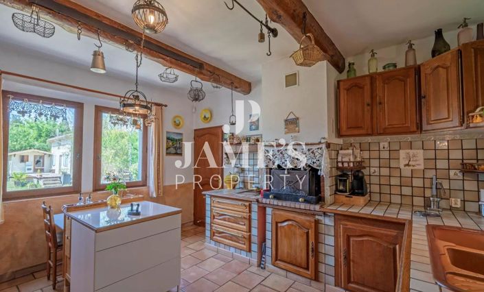 Image No.5-5 Bed House for sale