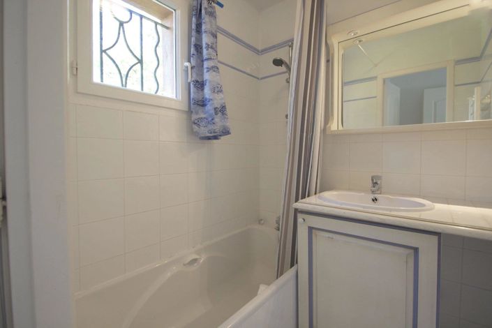 Image No.14-4 Bed House for sale