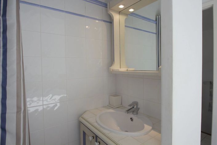 Image No.19-4 Bed House for sale