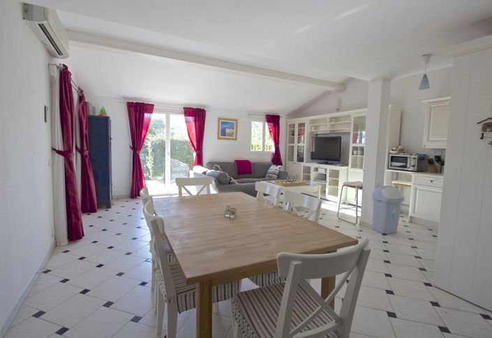 Image No.7-4 Bed House for sale