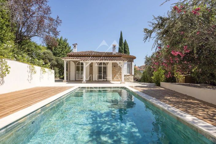 Image No.2-4 Bed House for sale