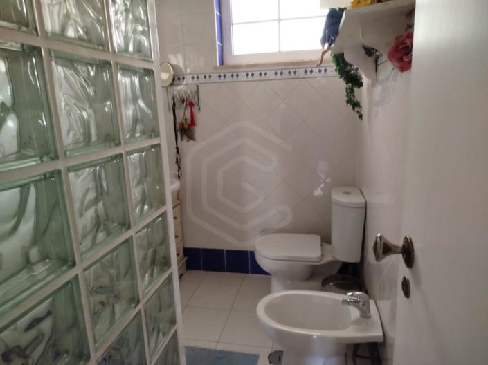 Image No.15-2 Bed House for sale