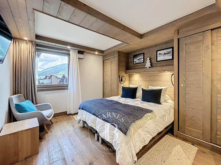 Image No.12-5 Bed Apartment for sale