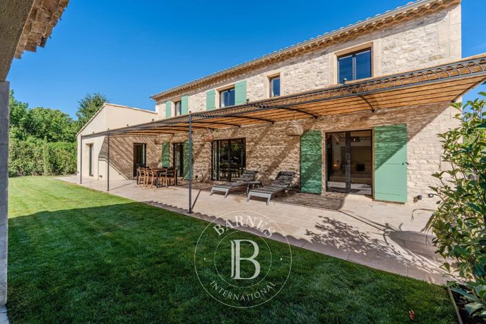 Image No.3-4 Bed House for sale