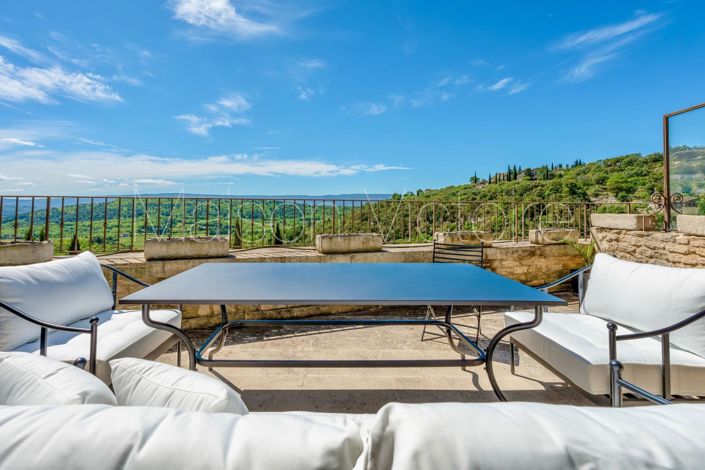 Image No.6-6 Bed House for sale