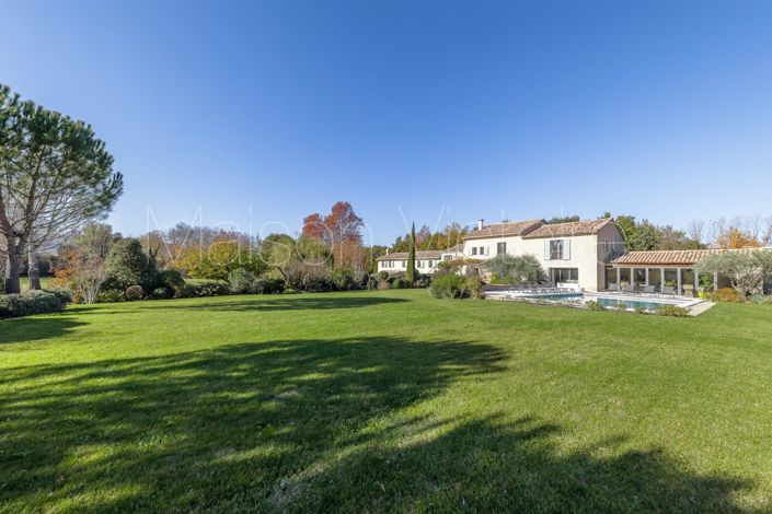 Image No.4-11 Bed House for sale