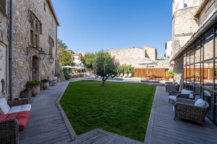 Image No.12-8 Bed House for sale