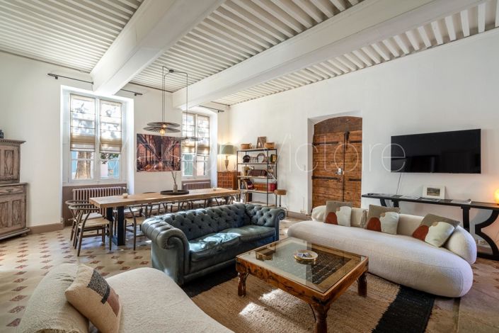 Image No.3-8 Bed House for sale