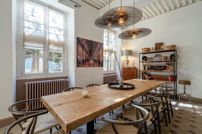 Image No.4-8 Bed House for sale