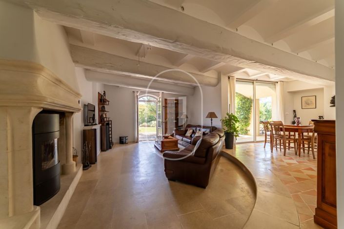 Image No.5-5 Bed House for sale