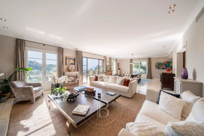 Image No.15-5 Bed House for sale