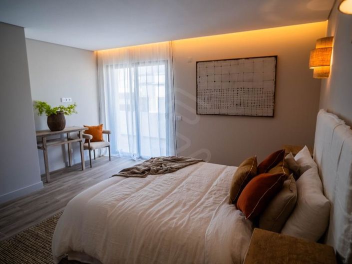 Image No.10-3 Bed Apartment for sale