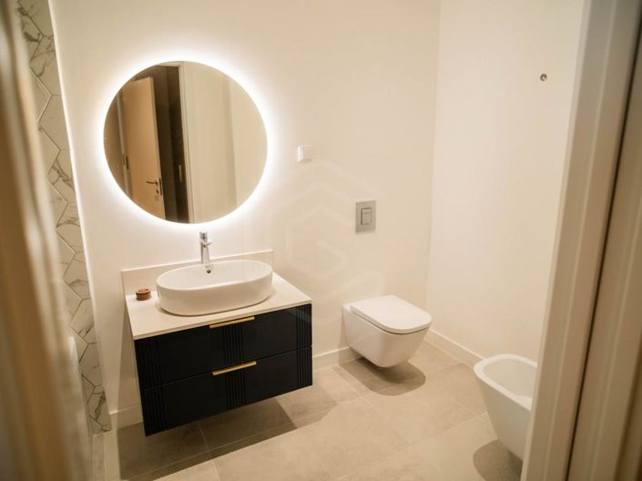 Image No.12-3 Bed Apartment for sale