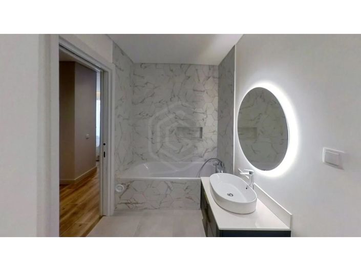 Image No.33-3 Bed Apartment for sale