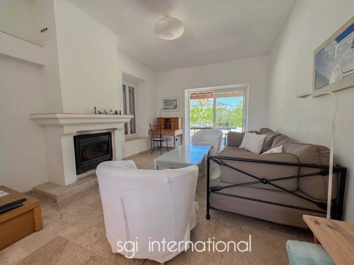 Image No.6-4 Bed House for sale