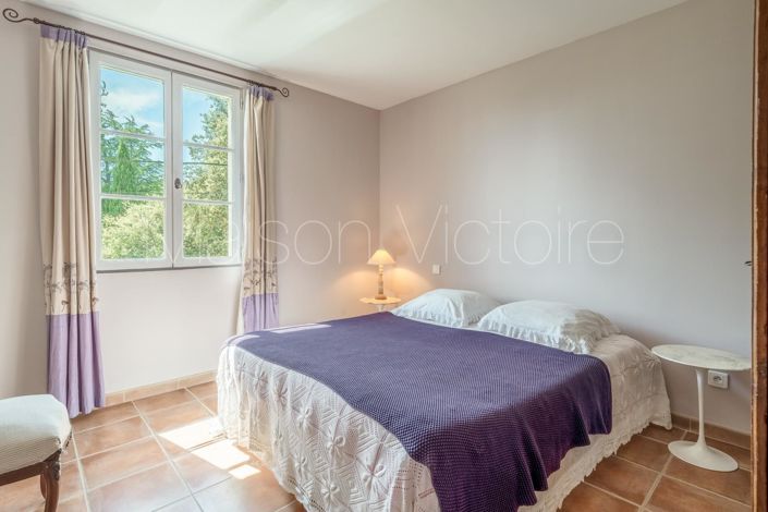 Image No.14-4 Bed House for sale