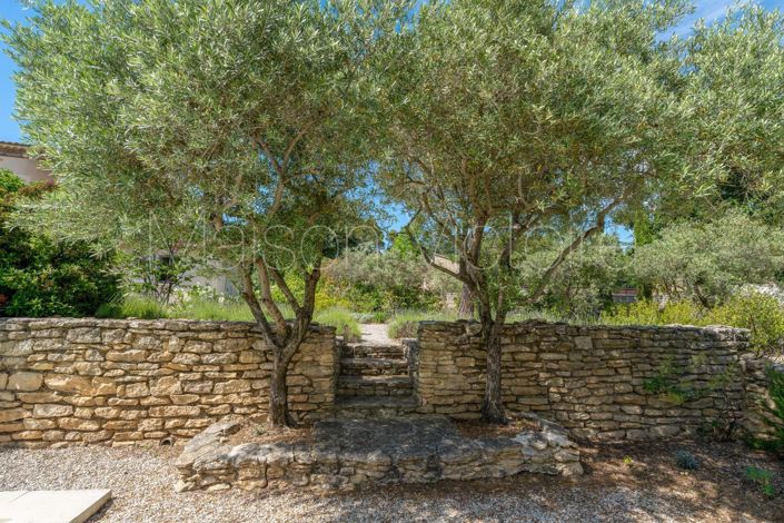 Image No.8-4 Bed House for sale