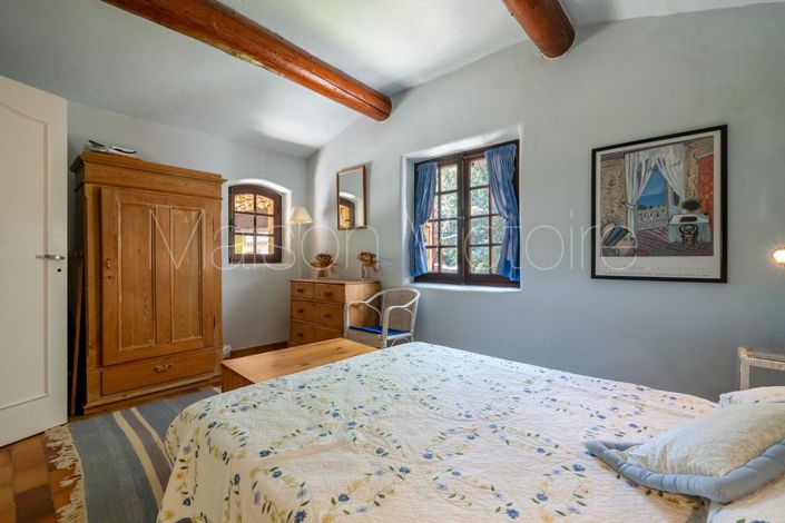 Image No.18-4 Bed House for sale