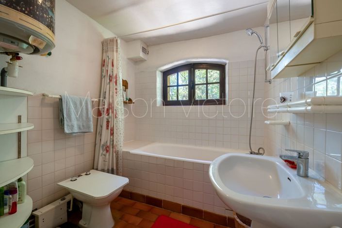 Image No.20-4 Bed House for sale