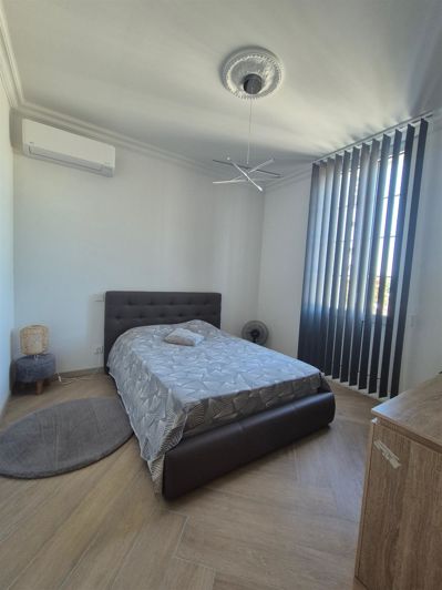 Image No.11-3 Bed House for sale