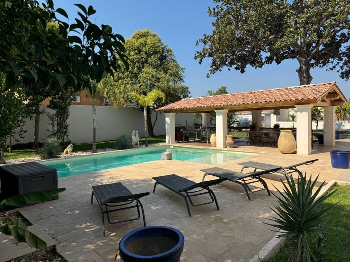 Image No.17-3 Bed House for sale