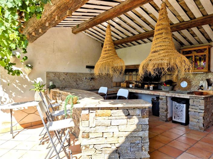 Image No.30-7 Bed House for sale