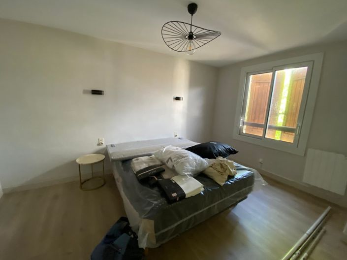 Image No.5-4 Bed House for sale